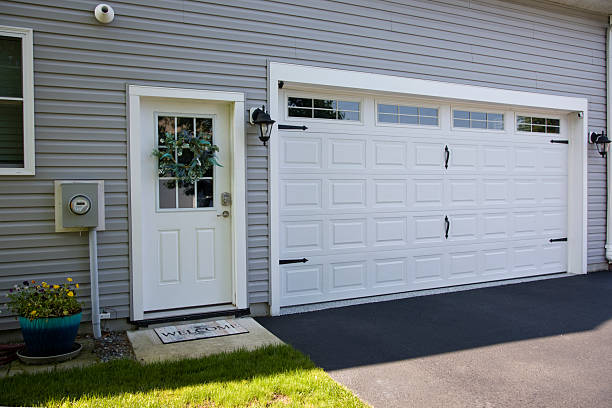 24/7 Emergency Garage Door Panel Replacement experts in Alexander County County, IL